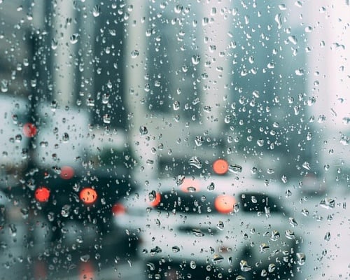 Ο ΚΑΙΡΟΣ ΑΛΛΑΖΕΙ: Συννεφιά και βροχές – καταιγίδες προς το Σαββατοκύριακο