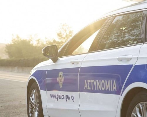 Πρόσκρουσαν σε δέντρα με μοτοσικλέτα στο Λατσί–Στο νοσοκομείο σοβαρά 2 πρόσωπα