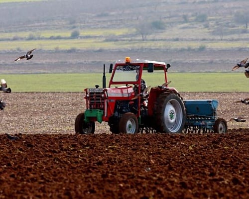 Τραγωδία στην Πάφο: Νεκρός οδηγός γεωργικού ελκυστήρα