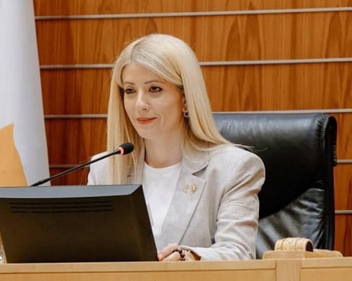 Απειλές σε Αννίτα: Σενάριο αύξησης της φρουράς της