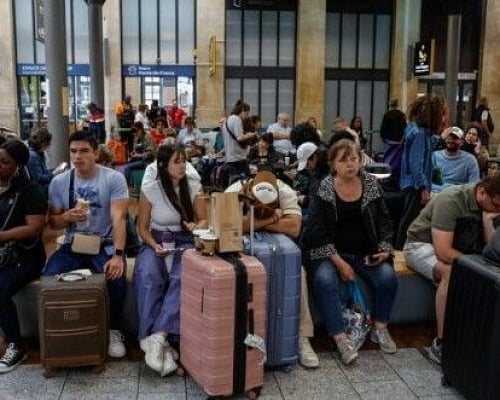 Γαλλία:Δεν αποκλείει εμπλοκή ξένης χώρας για δολιοφθορά σιδηροδρομικού δικτύου
