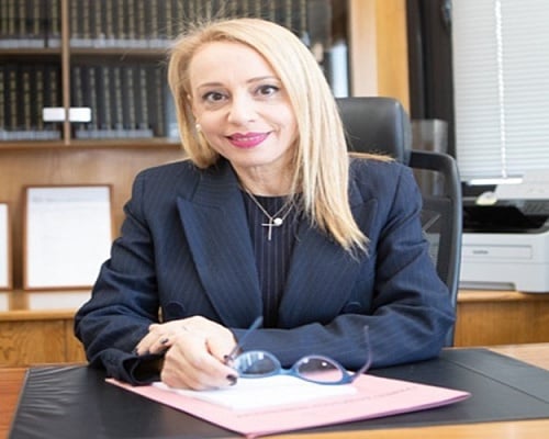 Αθώα η Επίτροπος Νομοθεσίας για το δείγμα αλκοτέστ. «Πάσχει από χρόνιο άσθμα»