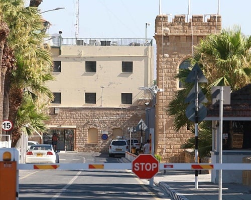 Eλεύθεροι οι 5 συλληφθέντες για υπόθεση με έγγραφα Κεντρικών Φυλακών