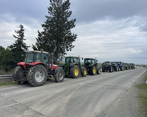 Περίπου 100 τρακτέρ κατεβαίνουν στους δρόμους της πρωτεύουσας, πορείες σε όλη την Ευρώπη