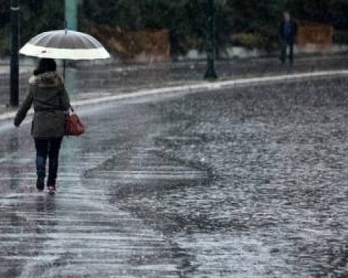 Καιρός: Με χιόνια στο Τρόοδος, βροχές και καταιγίδες το επόμενο τριήμερο