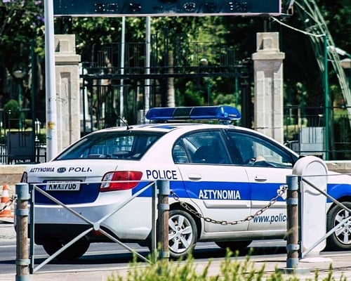 Δύο συλλήψεις για τον ξυλοδαρμό τουριστών στην Πάφο