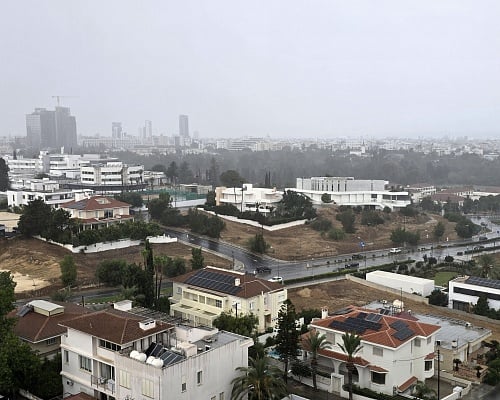 Βροχές, καταιγίδες και ο υδράργυρος στους 37°C