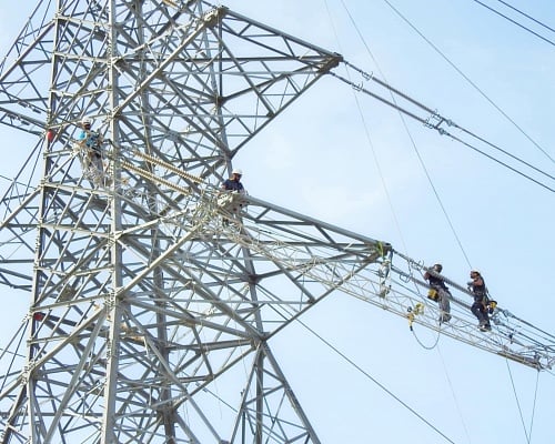 Οριακά το δίκτυο ηλεκτροδότησης λόγω καύσωνα, plan B οι ολιγόλεπτες αποκοπές