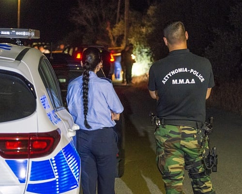Στιγμές τρόμου για 44χρονη: Την λήστεψε άντρας με μαχαίρι, ενώ ήταν στο διαμέρισμα της