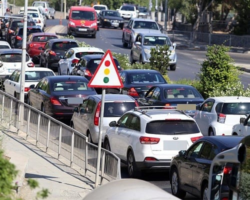 Αρχίζει η ανανέωση των αδειών κυκλοφορίας των οχημάτων για το 2025