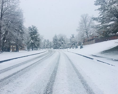 Σε κλοιό κακοκαιρίας η Κύπρος με ισχυρές καταιγίδες κι ανέμους, χαλάζι και πυκνή χιονόπτωση