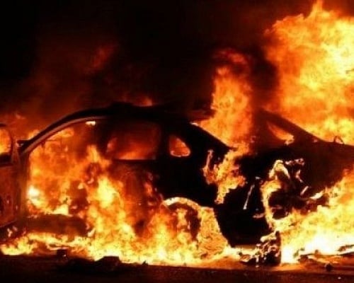 Φωτιά σε όχημα στον Στρόβολο – Ήταν σταθμευμένο σε χωράφι