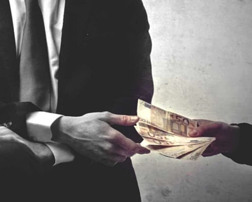 Τοκογλυφίες και προστασίες με τζίρο εκατομμυρίων πίσω από εγκληματικές ενέργειες